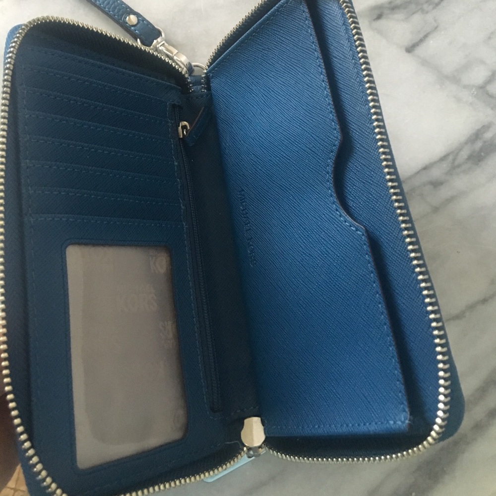 ✂️ Nw0T 💯 % AuThEnTic ReAl LeaTher MiChAel K0rs wAllEt - Picture 5 of 8